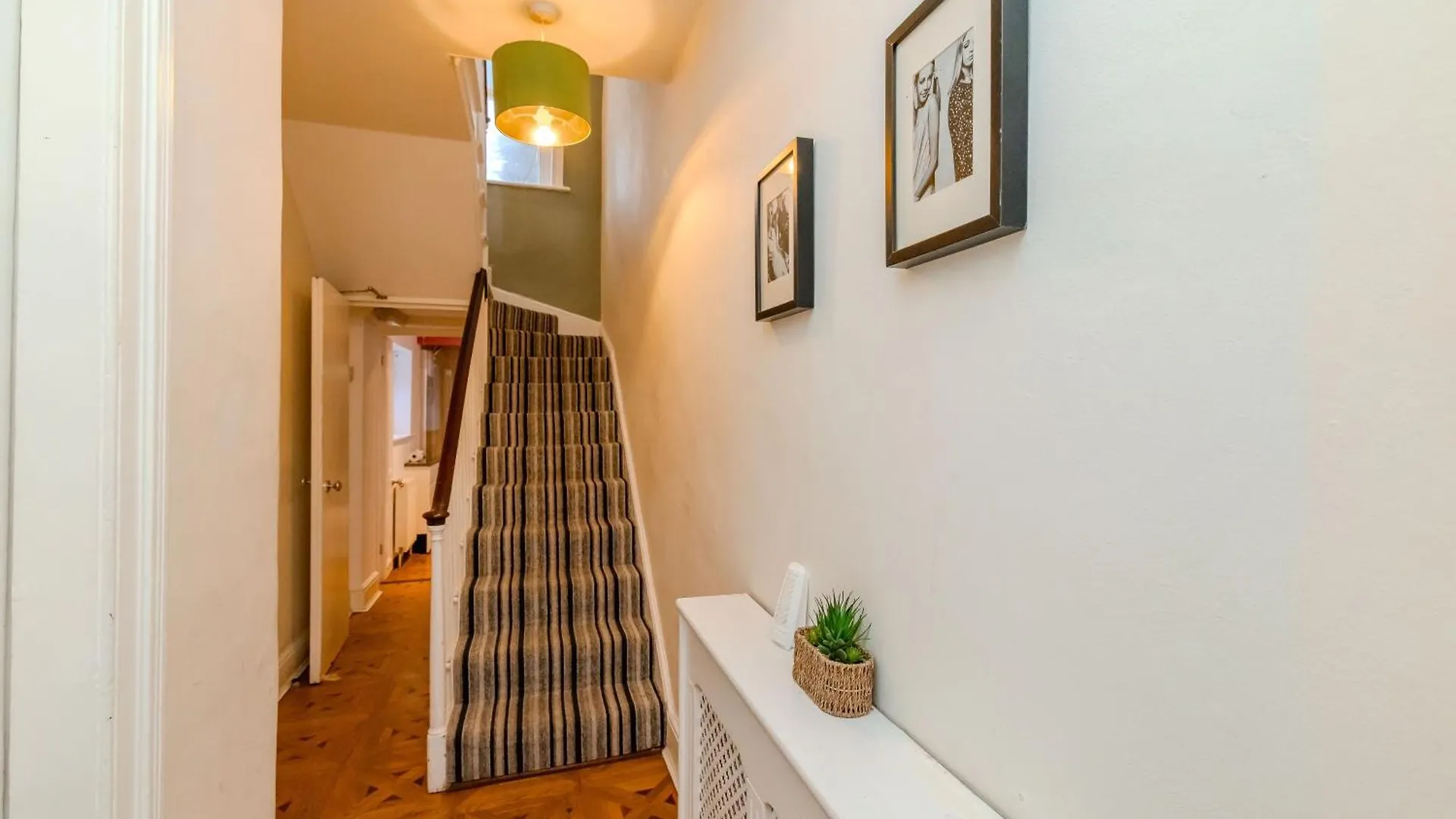 شقة Perfect Big House Next To Brighton Beach Sleep 20