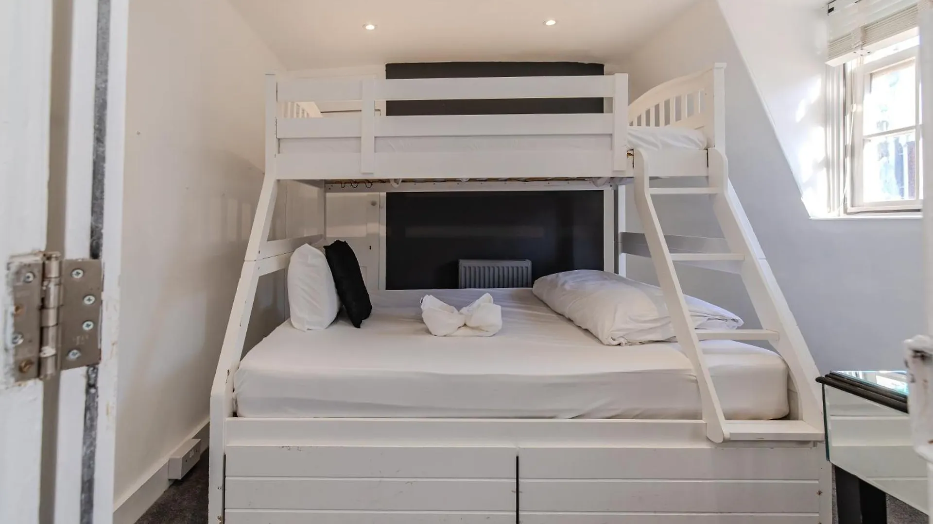 Perfect Big House Next To Brighton Beach Sleep 20 المملكة المتحدة